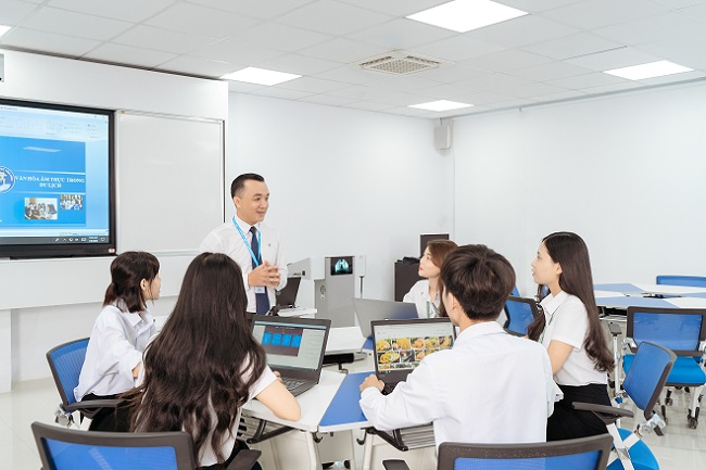 Mở lớp học trung cấp quản trị kinh doanh tại Hà Nội