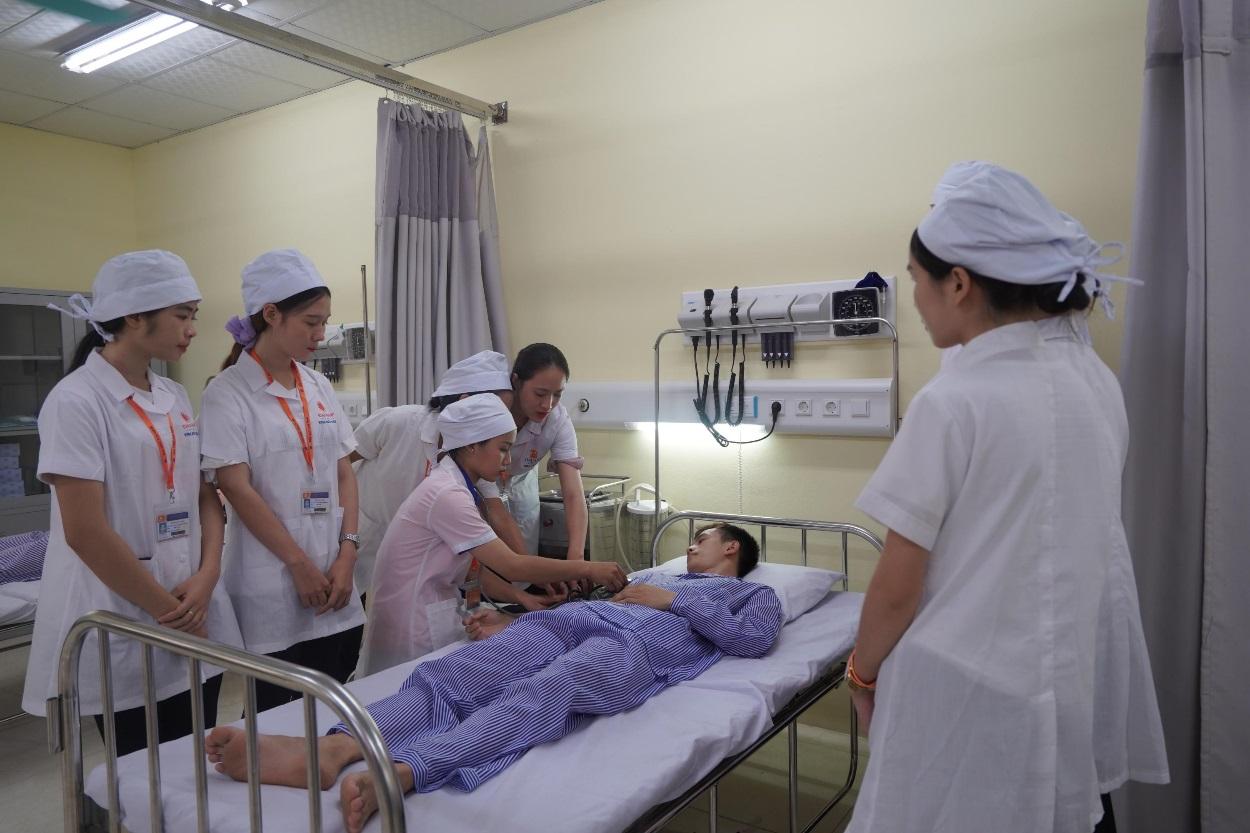 Tất tần tật về chương trình đào tạo ngành điều dưỡng tại Việt Nam