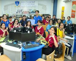 Hình ảnh về Students in a nursing classroom at a university in Binh Thuan