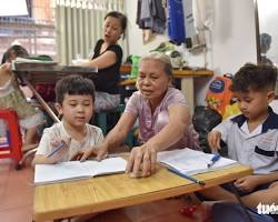 Hình ảnh về Students in a nursing classroom at a university in Binh Thuan