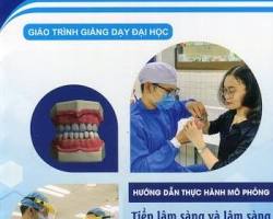 Hình ảnh về Sinh viên cao đẳng nha khoa thực hành tại phòng khám mô phỏng